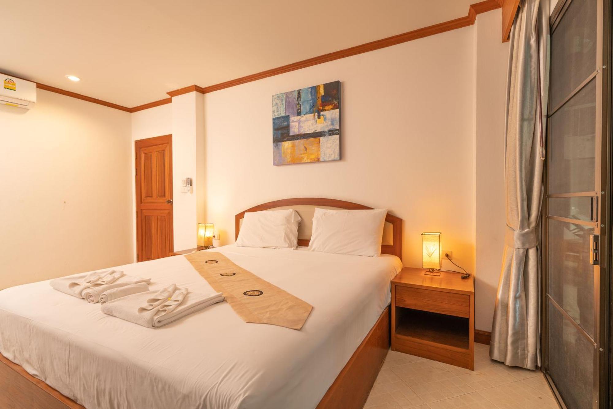 Sai Rougn Apartment Patong Exterior photo